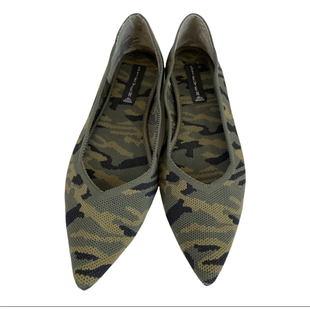 STEVE MADDEN ROSEY CAMO POINTED FLATS ROTHY